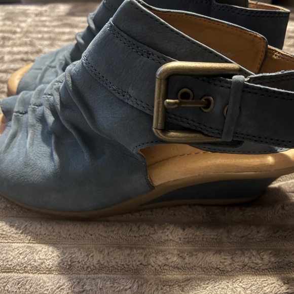 New Earth Leather Coriander Moroccan Blue  Suede Wedge Ankle Strap Sandal Size 9 - Picture 5 of 8